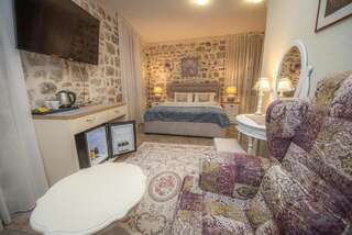 Гостевой дом Antika Guesthouse Котор Номер Делюкс с кроватью размера «king-size»-1