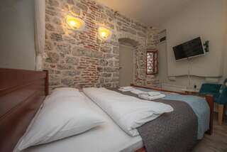 Гостевой дом Antika Guesthouse Котор Двухместный номер с 1 кроватью-6
